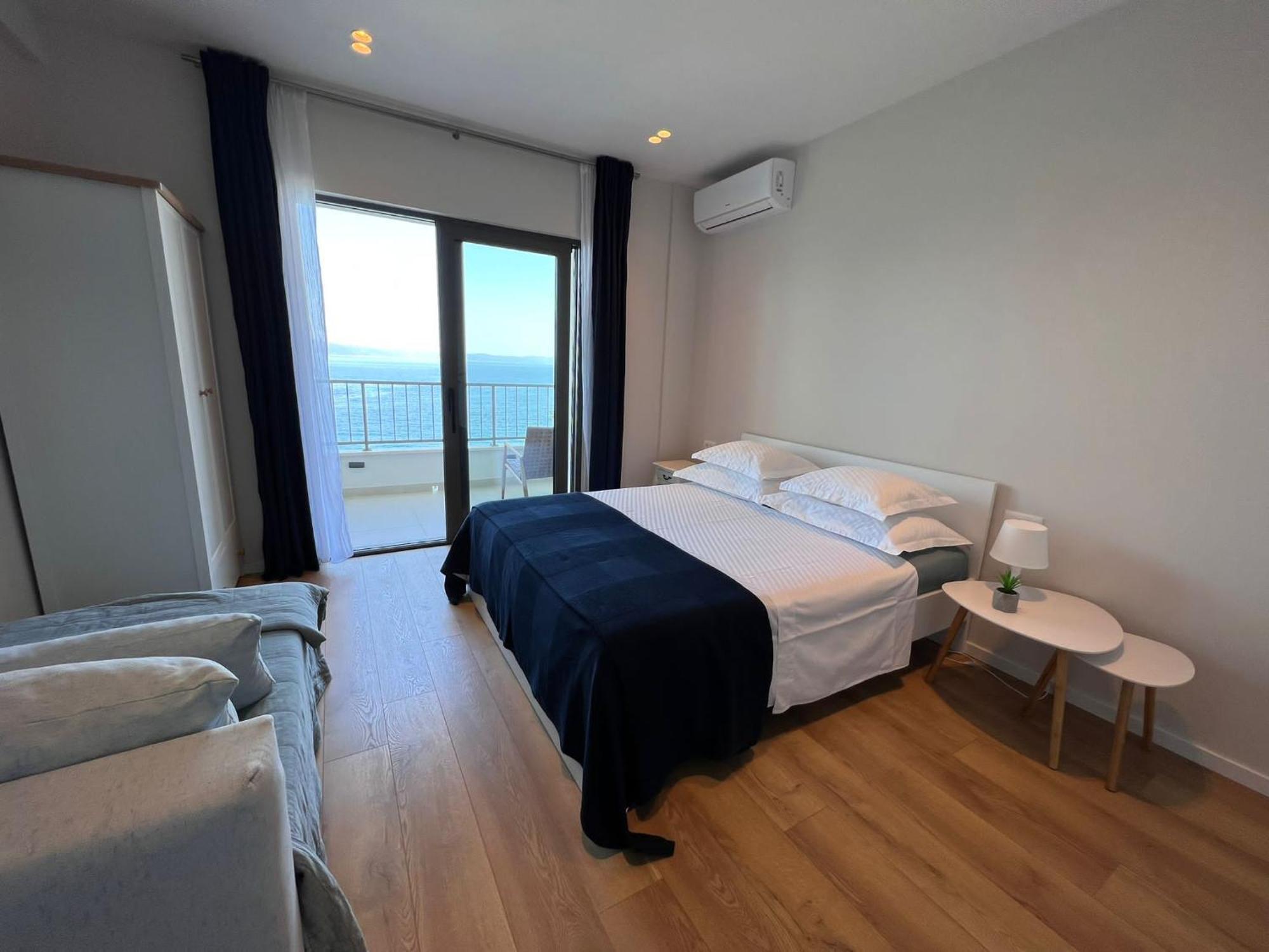 Beachfront Comfort Apartments Sinajko Podgora Dış mekan fotoğraf
